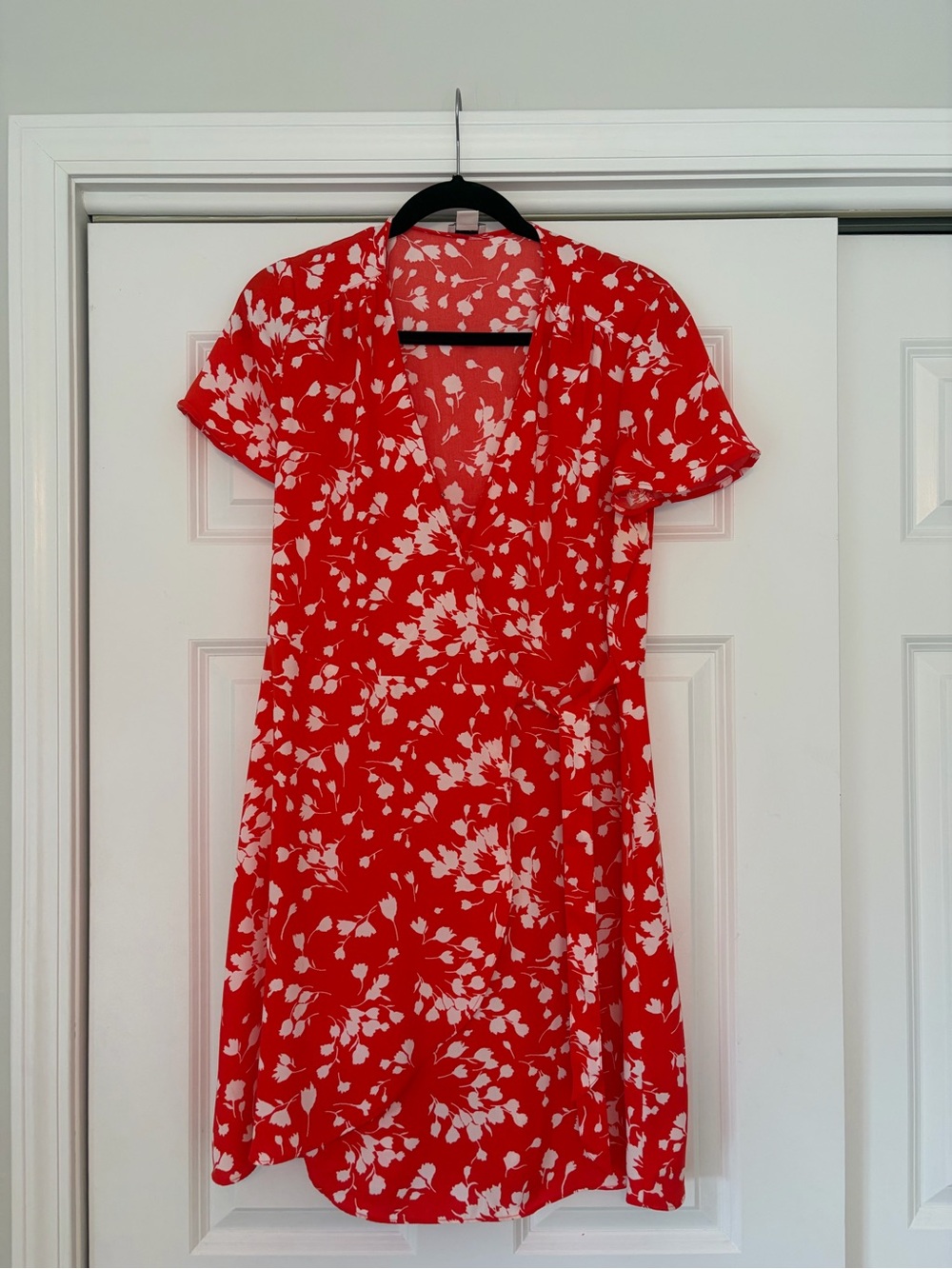 J Crew Red Floral Short Sleeve Wrap Dress